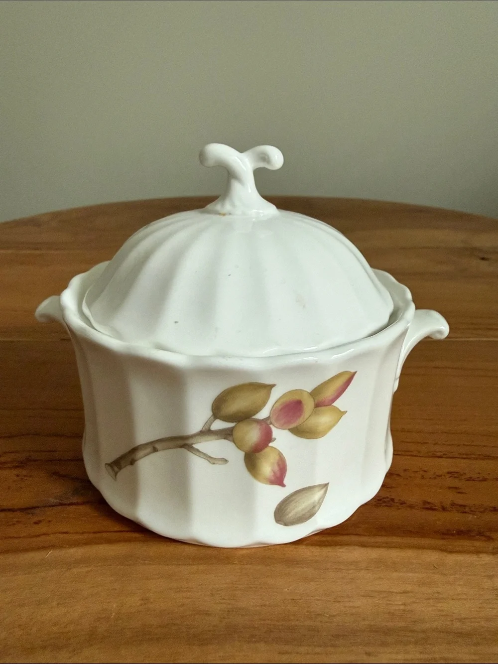 Mikasa Maxima CAJ05 Belle Trelle Fine China Sugar Bowl With Lid Japan